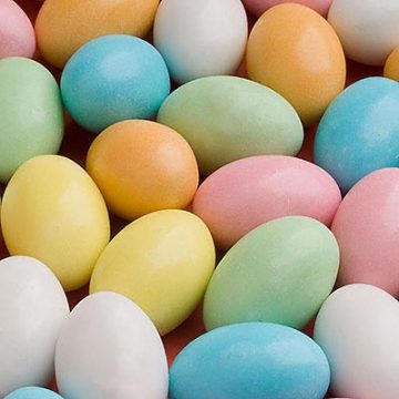 Uova di Pasqua decorate, e voi che colori preferite?